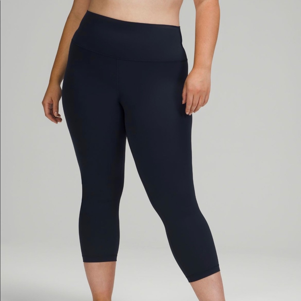 navy blue cropped align leggings from lululemon size 2